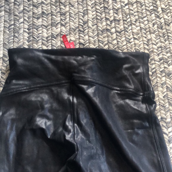 Black shiny spanx leggings. Small - Picture 4 of 4